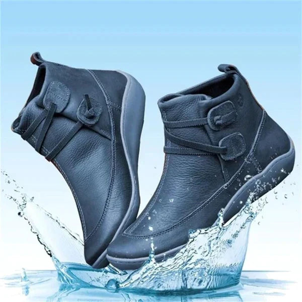Bota Feminina de Couro Skarlette